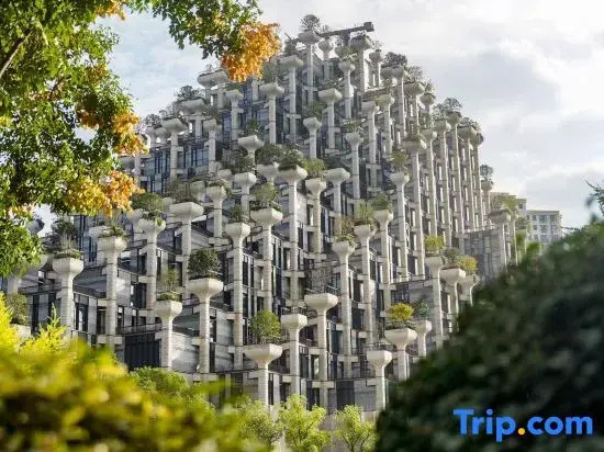 Jinglai Hotel • Select (Shanghai Jingan Changshou Road Metro Station Branch)