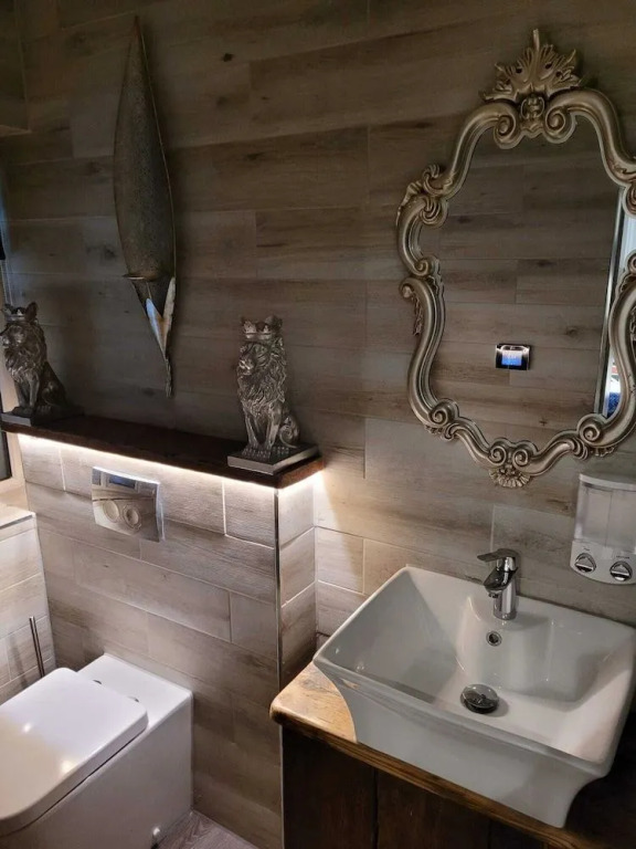The Waterside Bar Rooms & Restaurant
