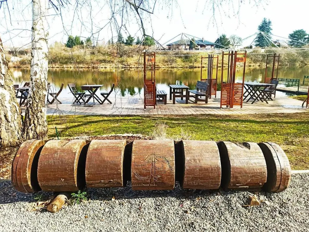 Šeberák - ubytování v CHATIČKÁCH a GLAMPING