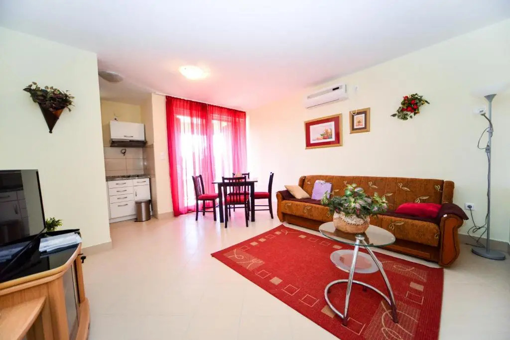 Apartments Ivan