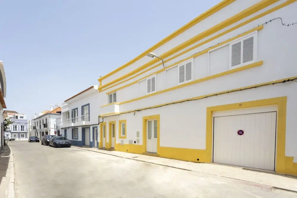 Amarela17 in Tavira With 4 Bedrooms and 4 Bathrooms