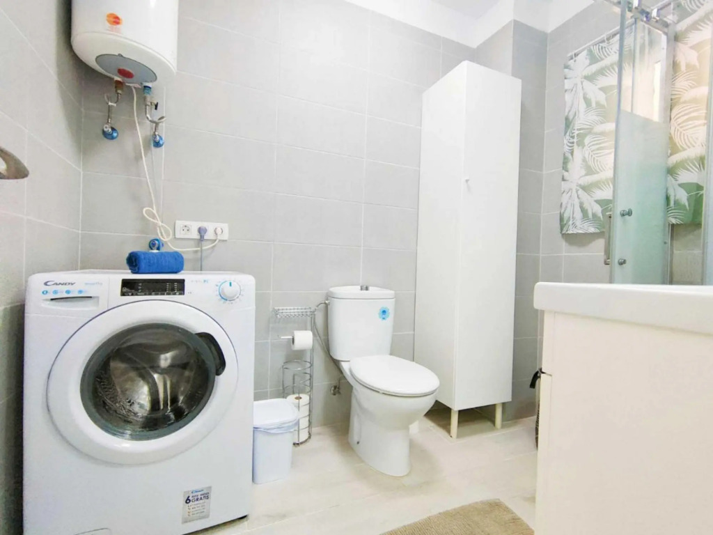 Studio with wonderful ocean view and WiFi
