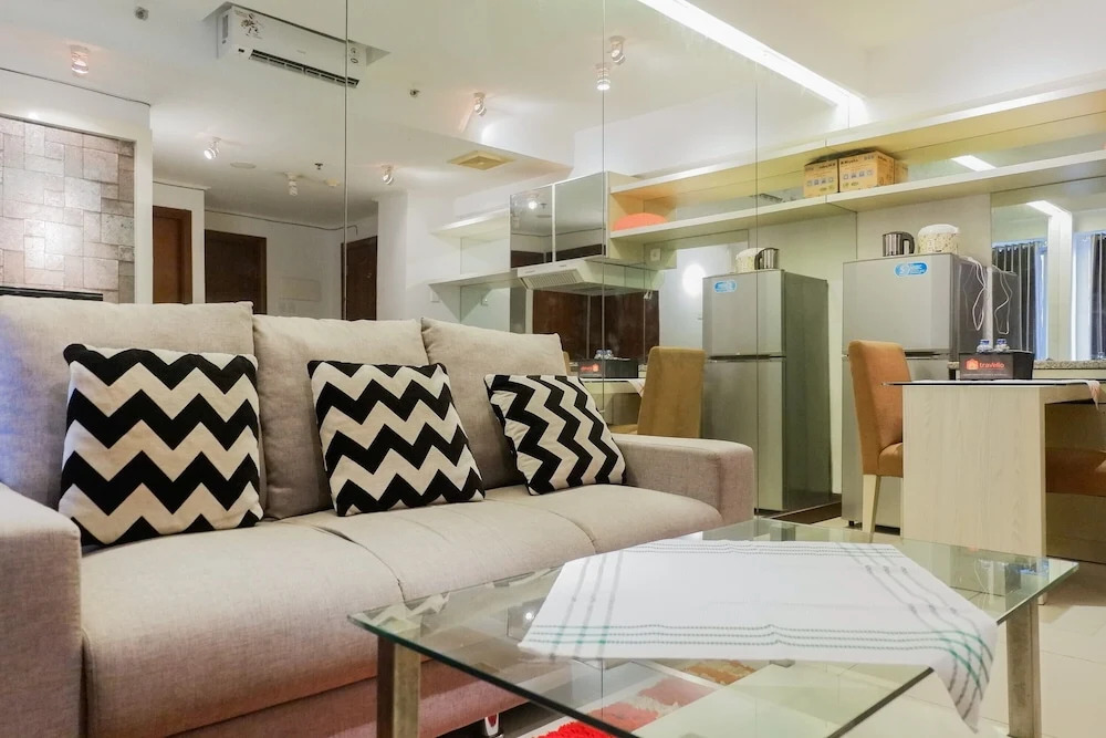 Comfy 2BR Apartment at Waterplace Residence Pakuwon Indah
