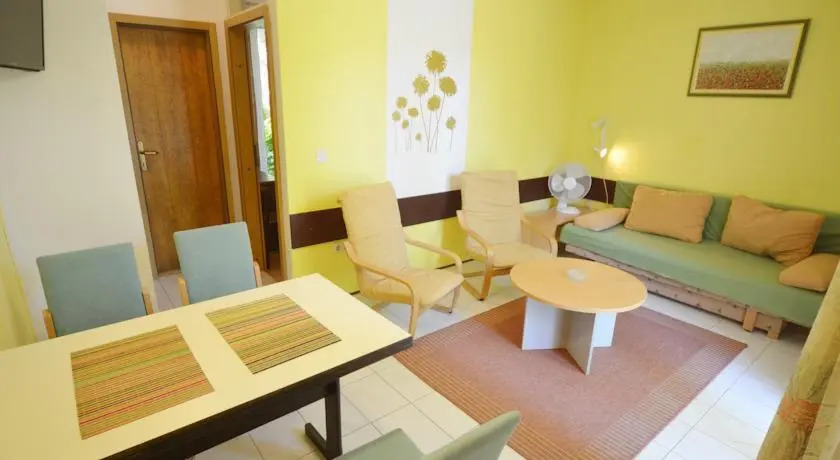 Apartmani Delfar