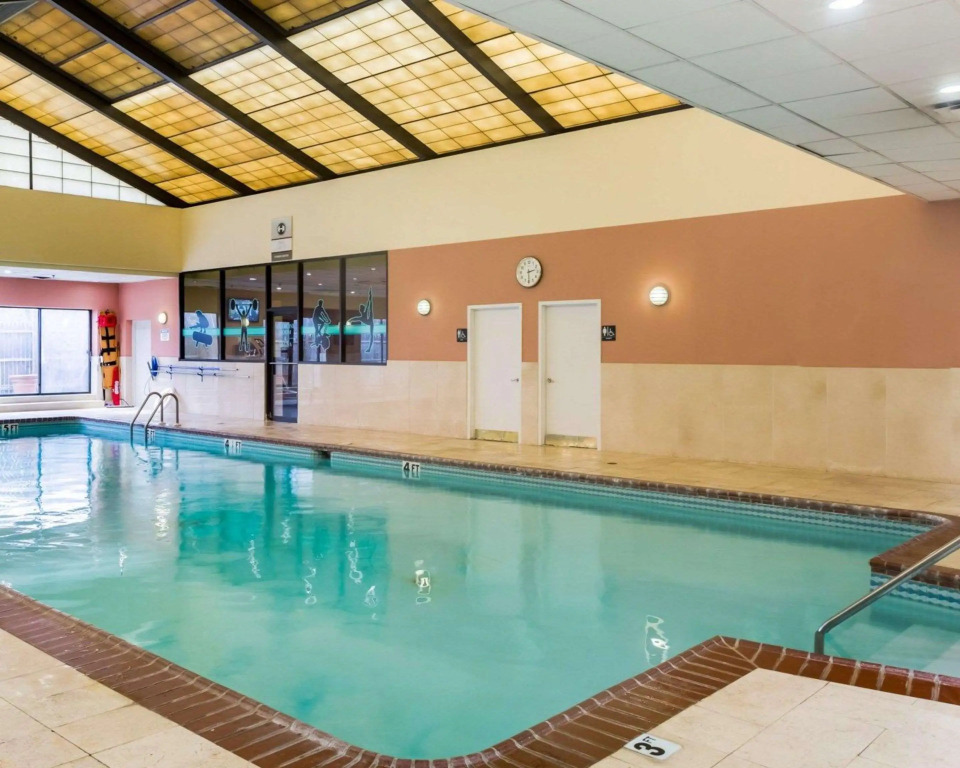 Clarion Hotel Somerset - New Brunswick
