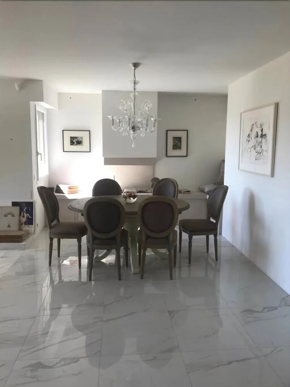 Duplex Design avec 300 m de terrasse