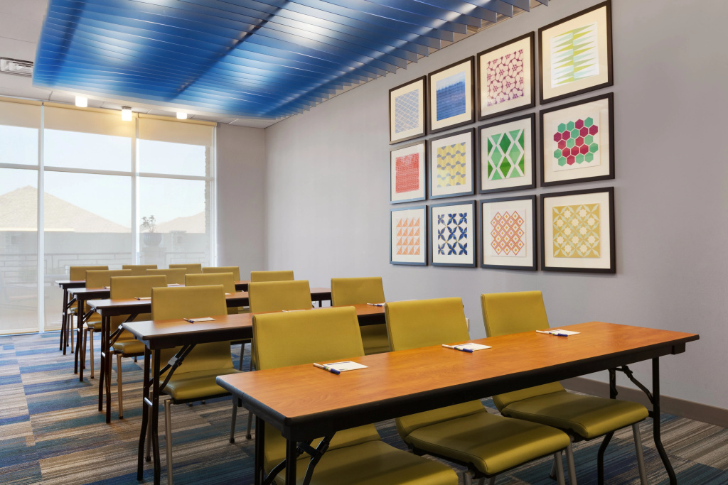Holiday Inn Express & Suites Edinburg- Mcallen Area by IHG