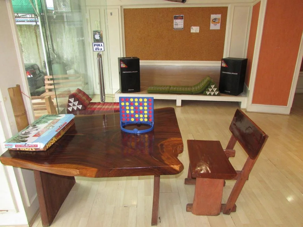 SiBamboo Hostel & Bar