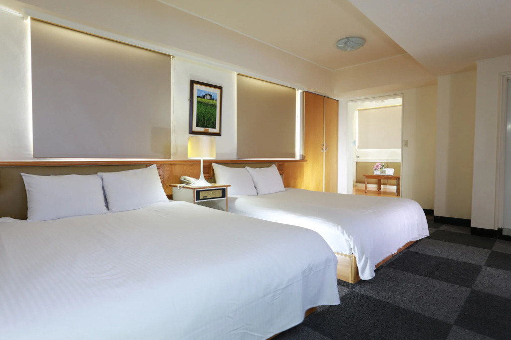 Lion Hotel