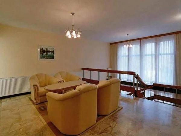 Hotel Ada