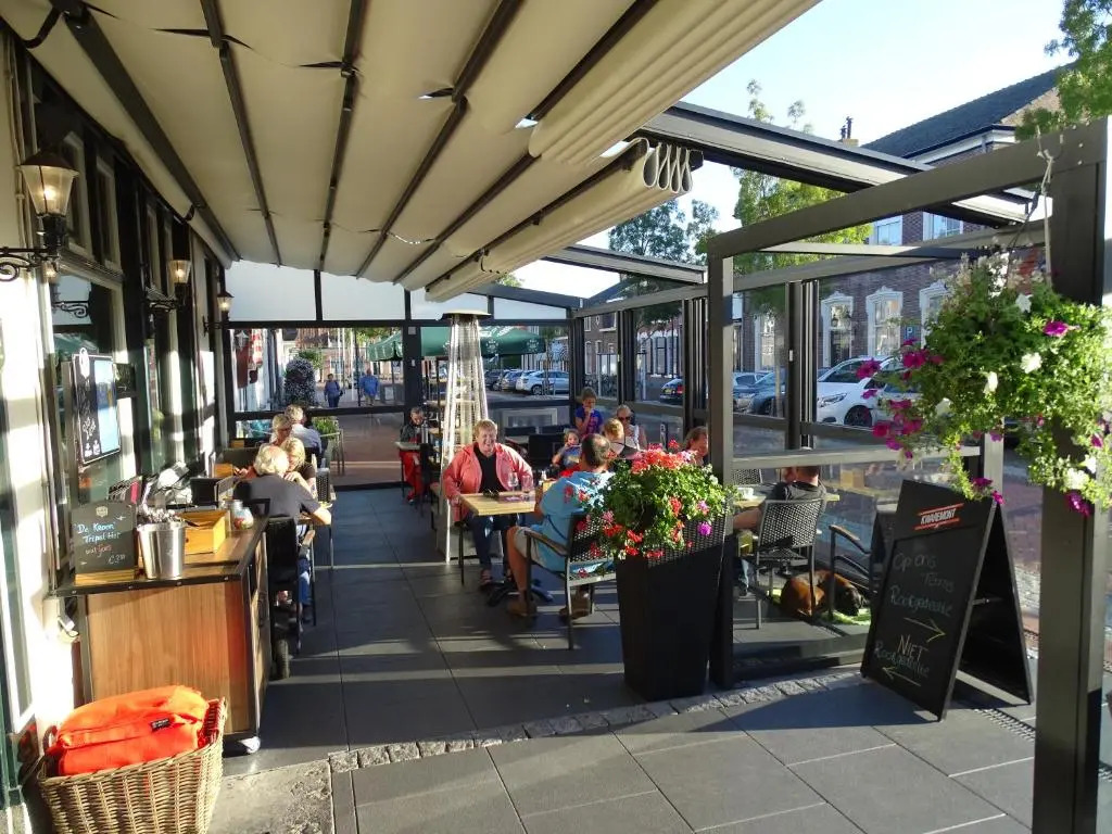 Hotel Café Restaurant "De Kroon", inclusief ontbijt