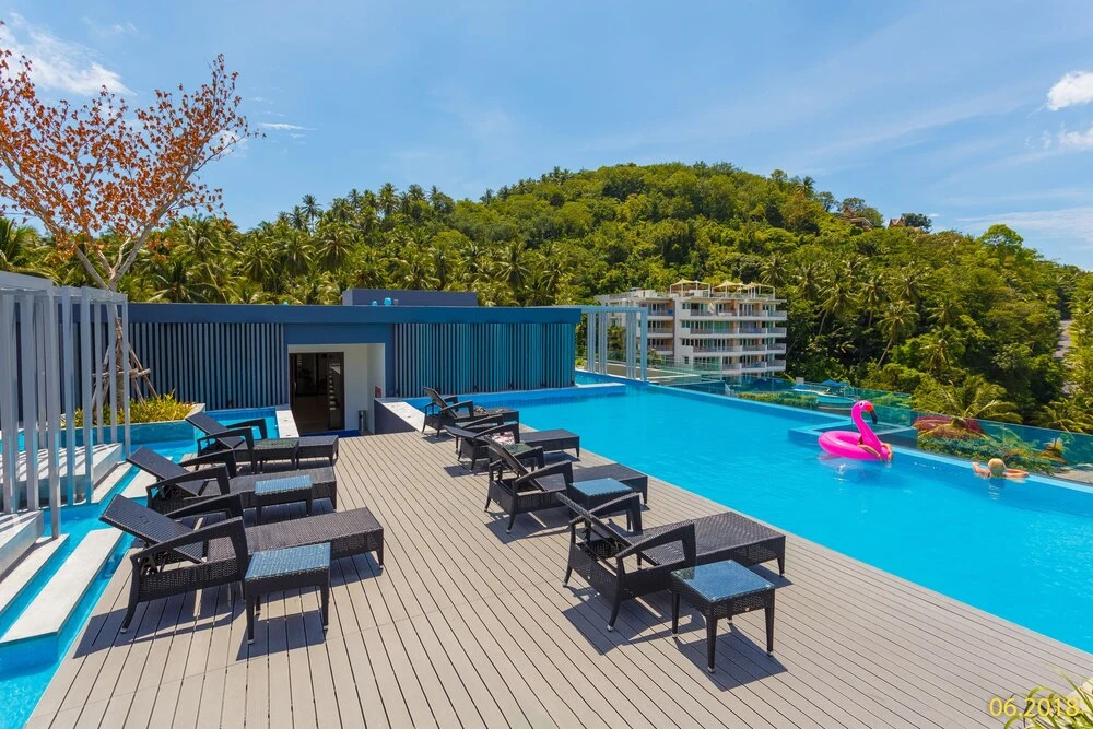 Aristo 2 Beach Front - by Holy Cow 420