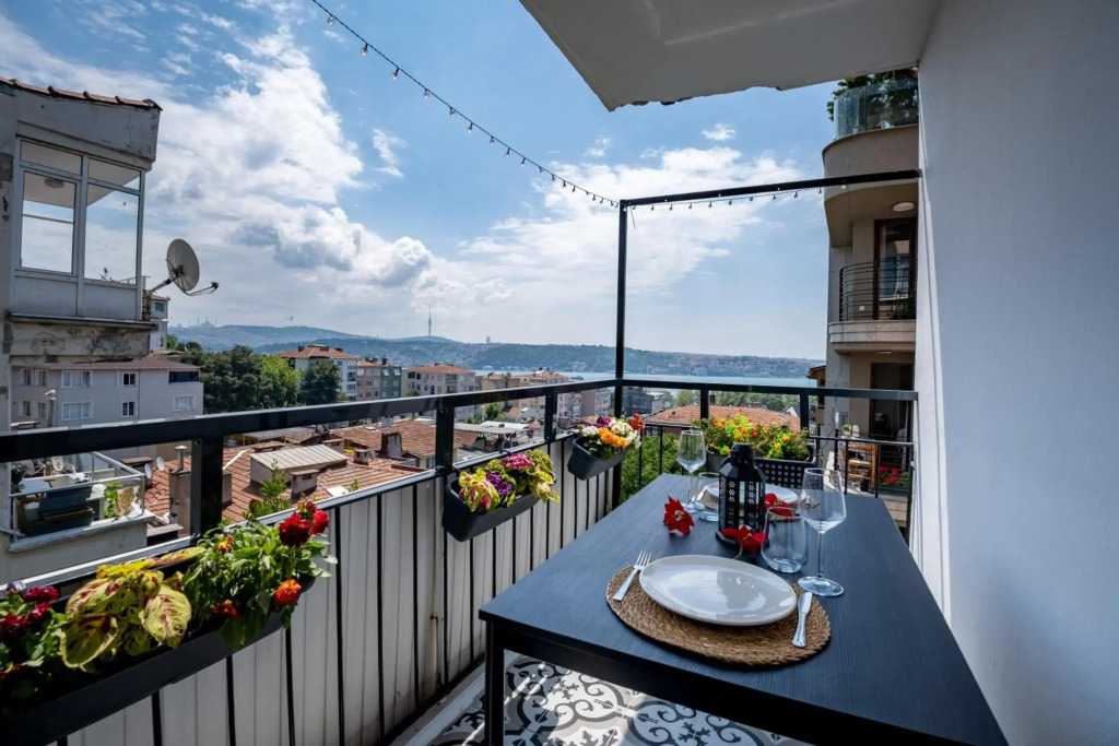 Spacious 2 Bedroom with Panoramic Bosphorus view