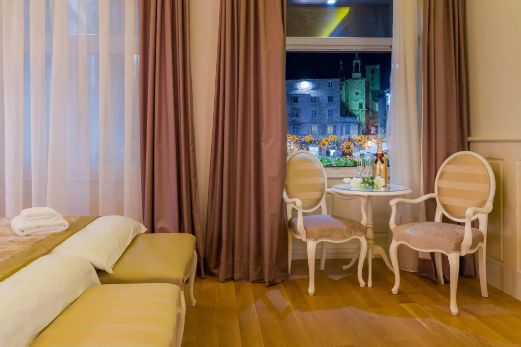 Piazza Heritage Hotel