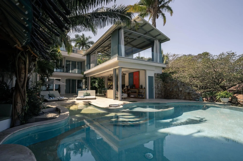 Anjali Casa Divina