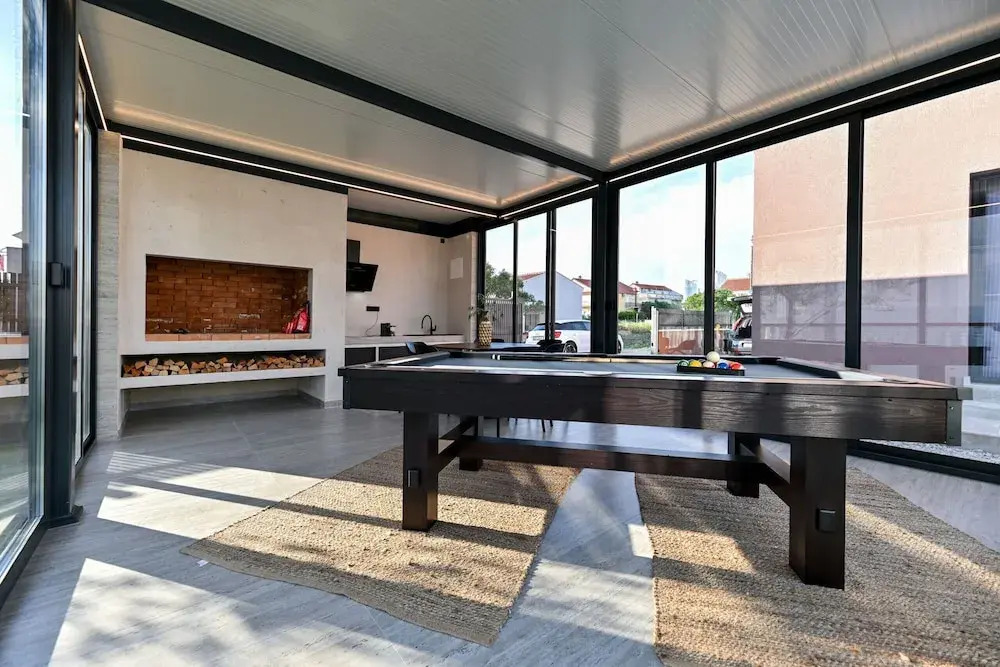 Villa Skyfall