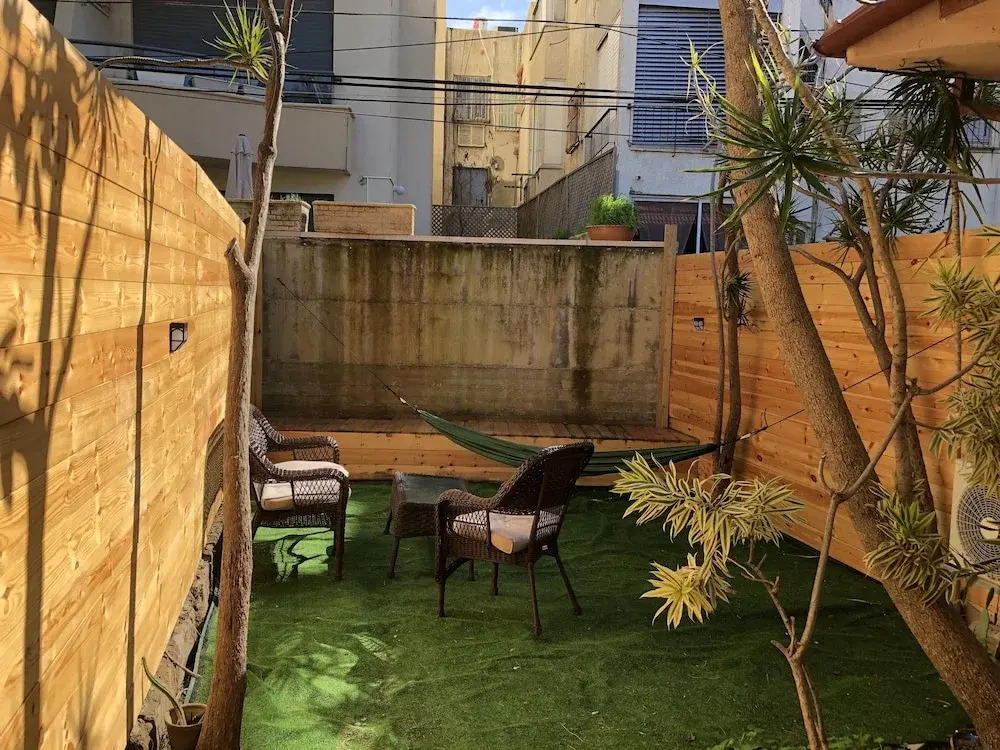 Stylish apt next to bograshov