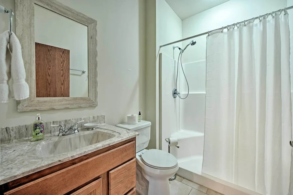 Lake Michigan Waterfront Home: 1 Mile to Downtown!
