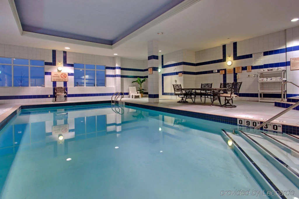 Holiday Inn Express Hotel & Suites Milton by IHG