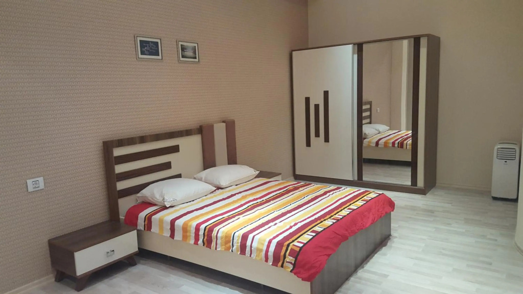 Charming 2 Bedroom Apartment near the Citys Biggest Mall