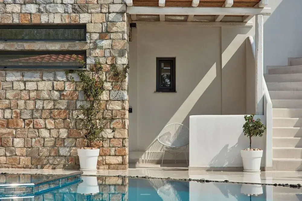 Icon Suites by the sea