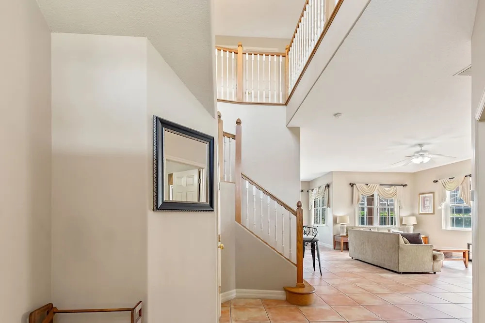 6 Bedroom Premium Home With Pool, Spa and Games Room #800