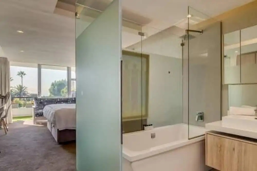 Elegant Apartment at the Waterclub Amani Views