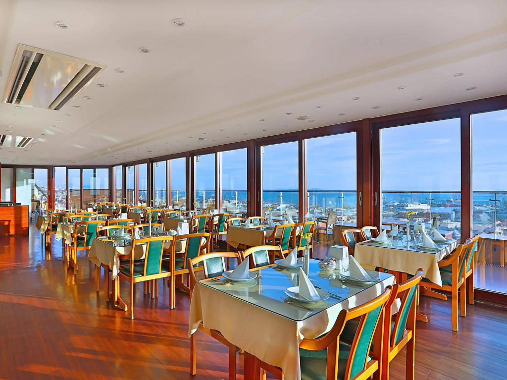 Grand Madrid Hotel