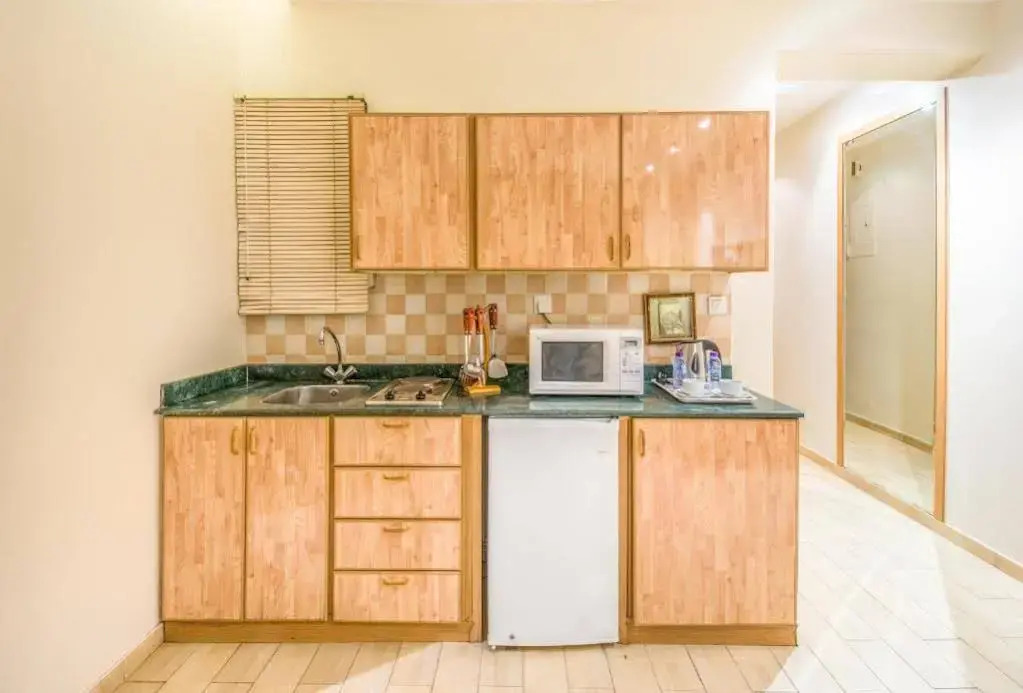 Al Muhaidb Residence Al Malaz  6 - Economic