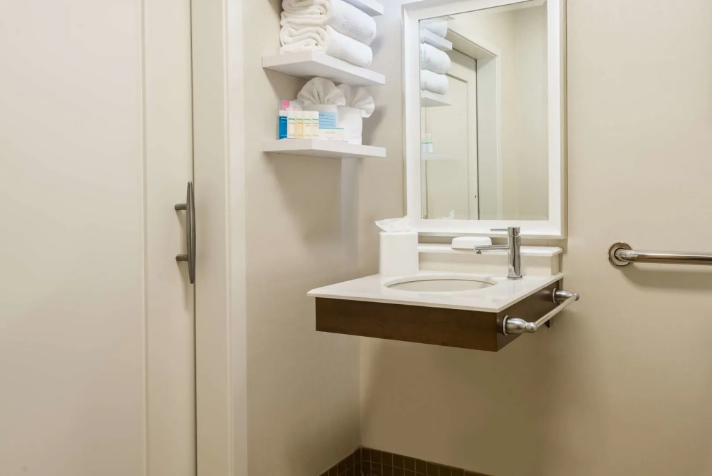 Hampton Inn Coventry-Warwick Area