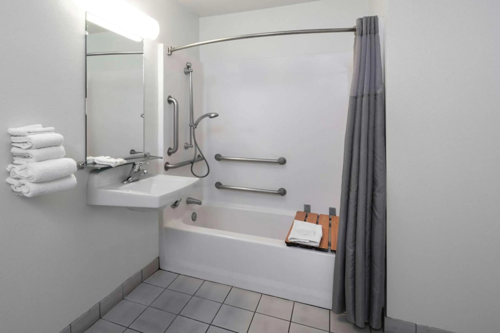 Motel 6-Anaheim, CA - Maingate