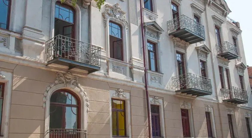 Emberton Hostel Tbilisi