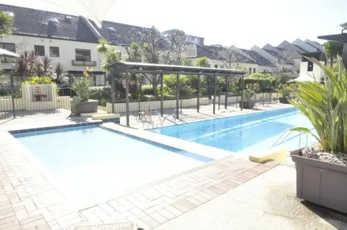 Glebe Self-Contained Modern One-Bedroom Apartment (47ROS)