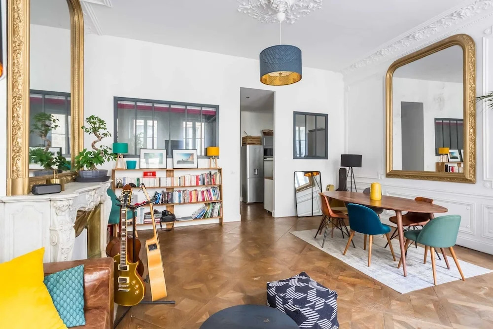 Beautiful 2BR Apartment in Chartrons, Bordeaux