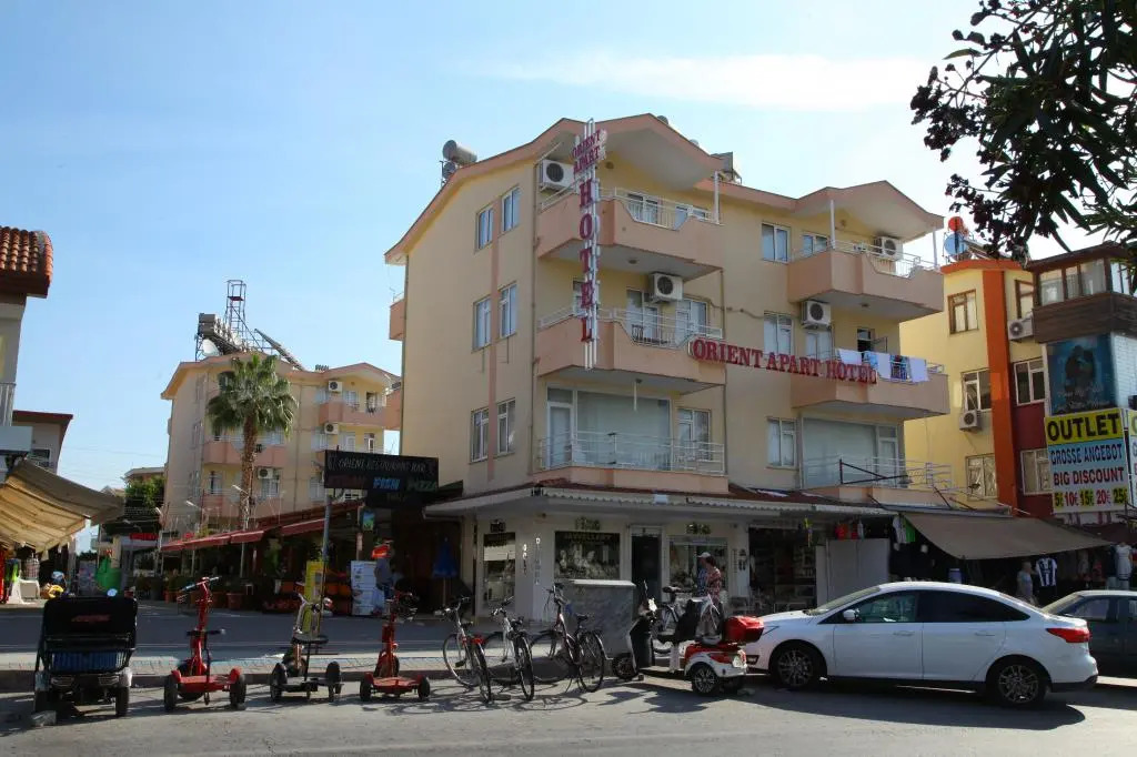 Orient Apart Hotel