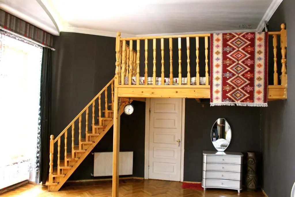 Chonkadze 11 Flat