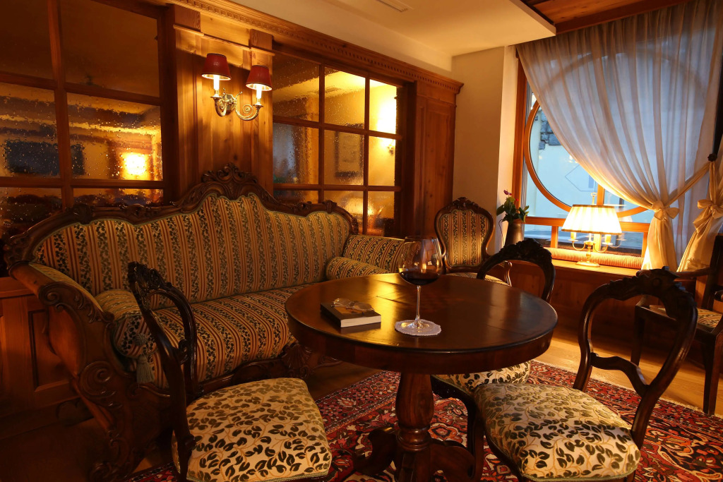 Alpen Suite Hotel