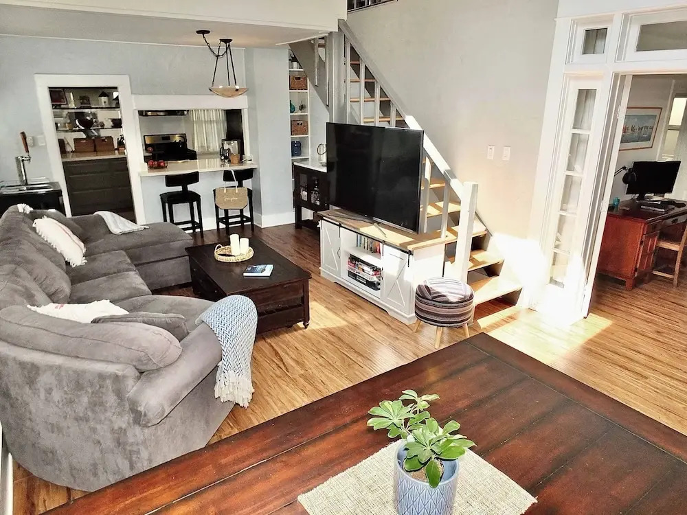 Park Avenue Beach Paradise Chic & Secluded 4 BDR