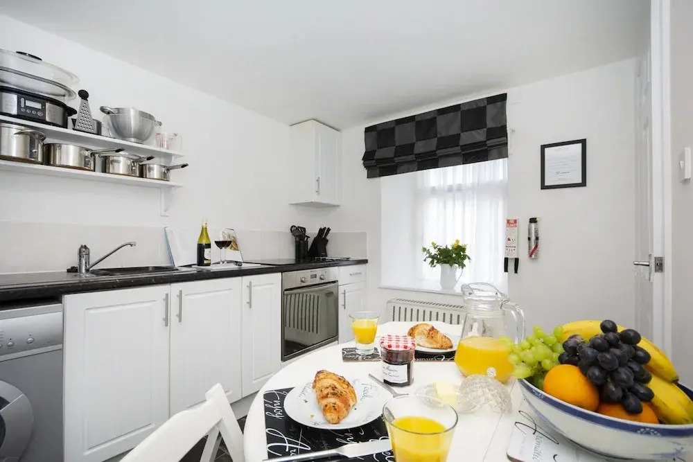 Delightful Seaside Retreat in Gardenstown, No Deposit