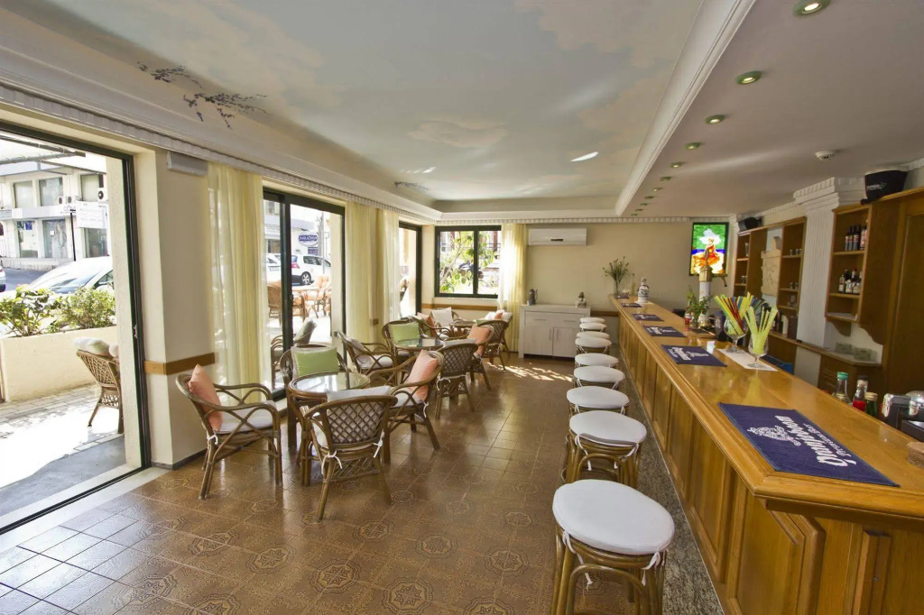 Nafsika Hotel