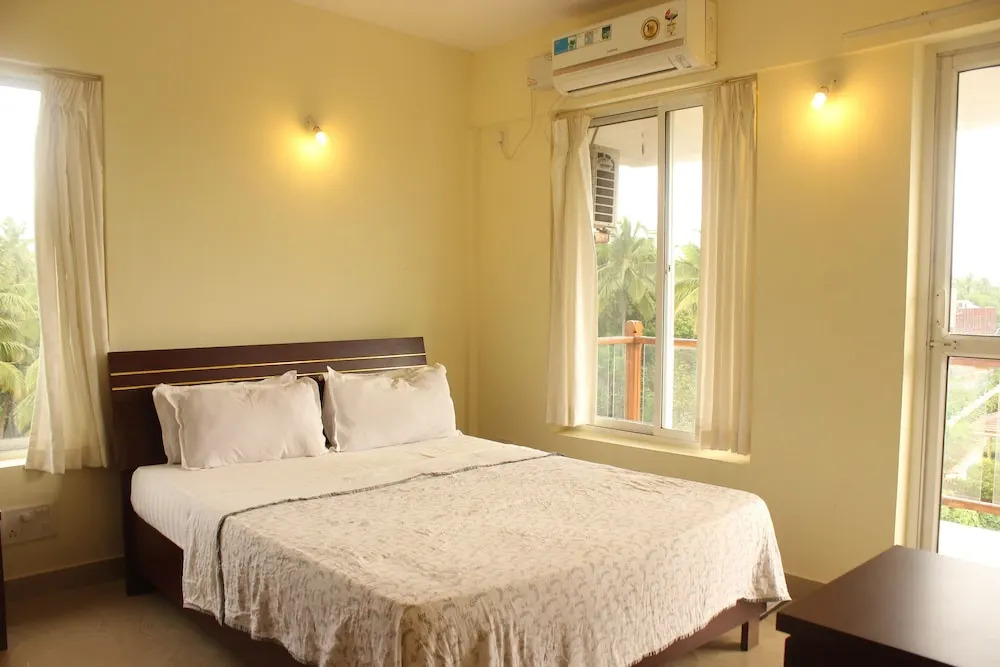OYO 6221 Home Spacious 3BHK Vagator Beach