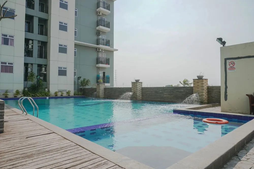 Cozy Studio Apartment Near Mall Kelapa Gading