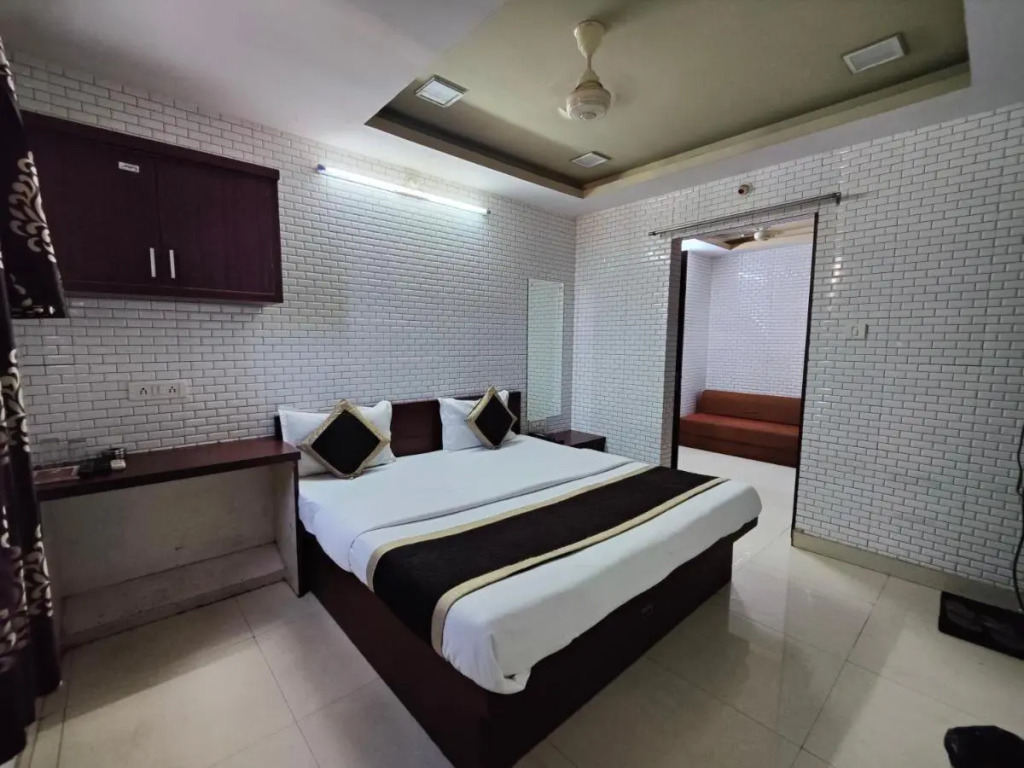 Hotel 7