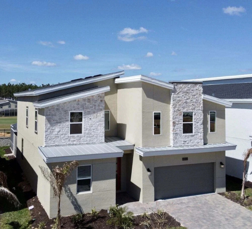Modern Oasis Near Shopping n Golf Course w Pool