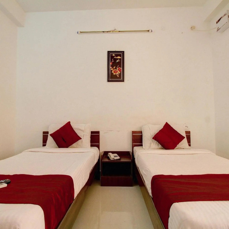 Hotel O The Mangrove Wood Residency