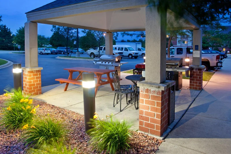 Hawthorn Suites by Wyndham Chicago Schaumburg
