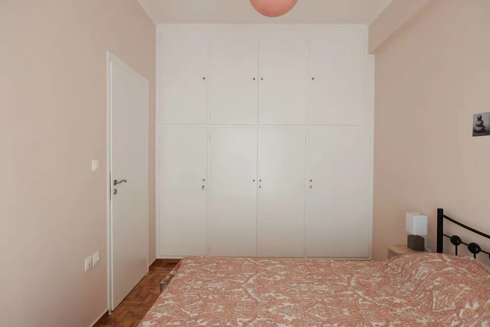 Pale Coloured Apt in Athens Historic Centre