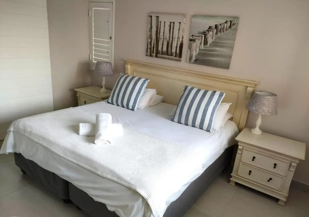 11 Cormoran Umhlanga