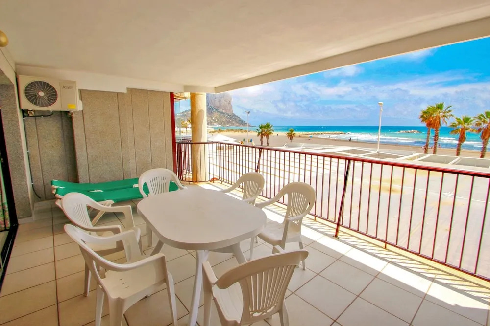 Ines-1 - Ocean front apartment in Calpe