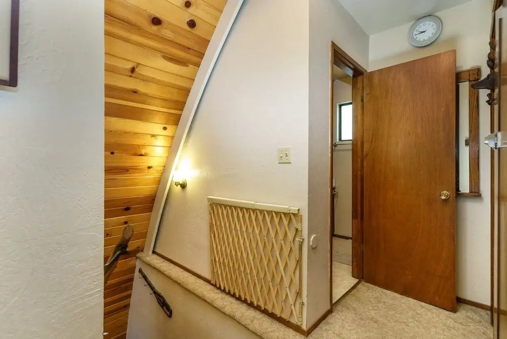 Hart Lake House - Amazing Location 500 Feet to Marina Beach and Pet Friendly! by Yosemite Region Resorts